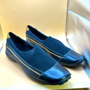 Sesto Menucci Women’s leather loafers size 8